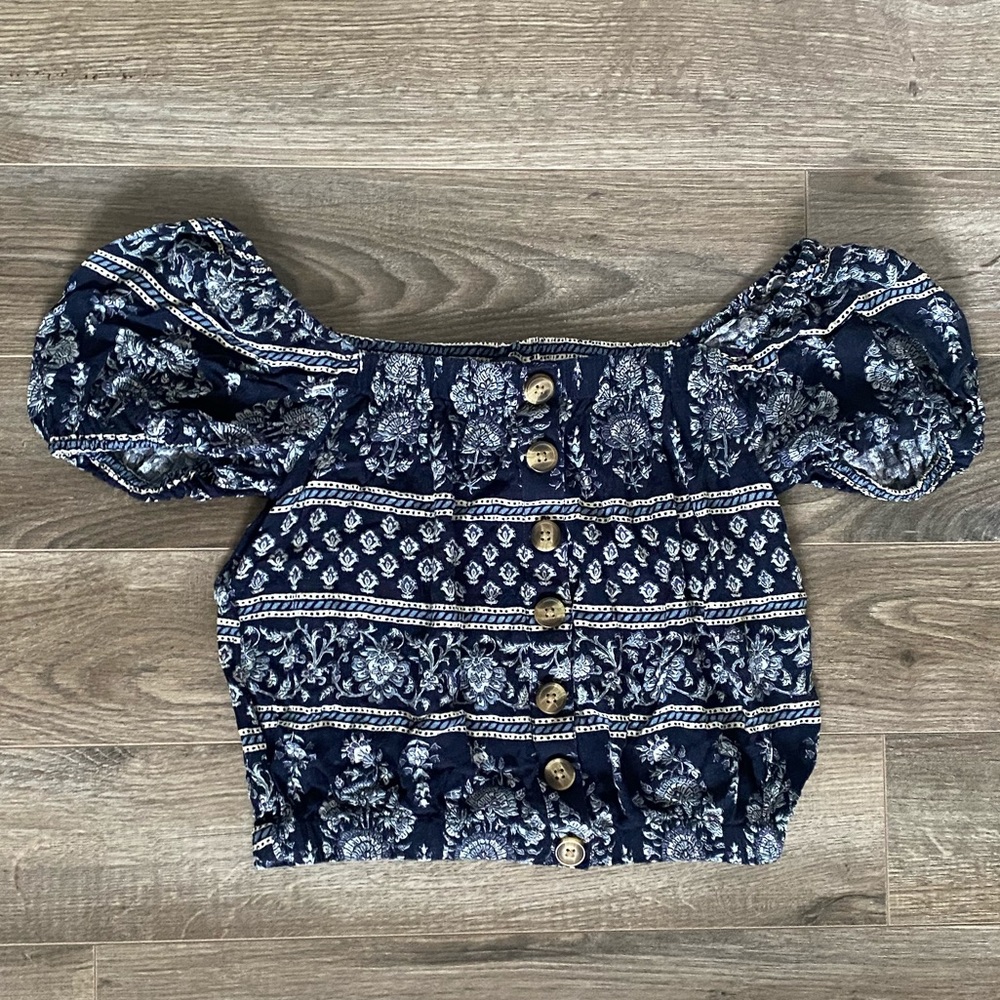 New American Eagle Blue Off The Shoulder Crop Top!